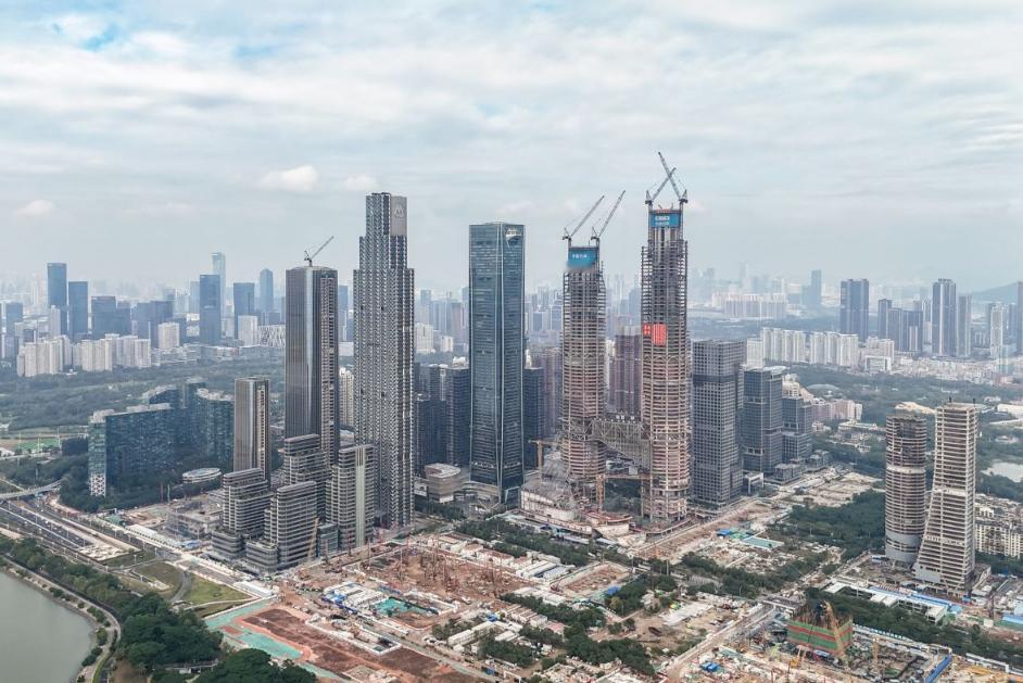 炸裂！外媒集体改口：永远不要低估中国！贸易顺差破万亿，科技逆袭打脸唱衰者
 
彭