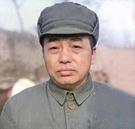 1929年初，井冈山革命根据地正处于艰苦的守卫斗争中。转眼到了冬天，寒风凛冽，根
