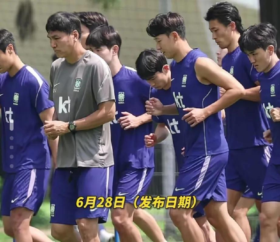 韩国队爆冷出局的后续来了，不光主教练在记者会上主动辞职，就连总统李在明也开始追责