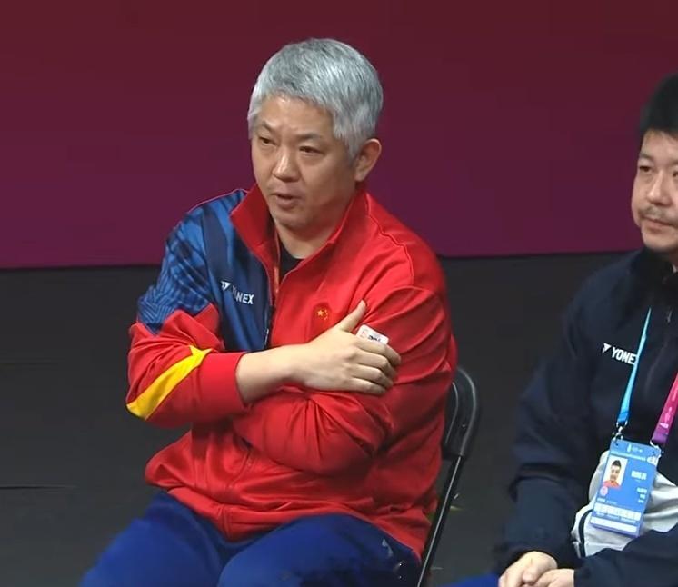 已执教国羽女双5年的韩国籍教练姜京珍将不再执教国羽，据悉他会返回韩国执教一支俱乐