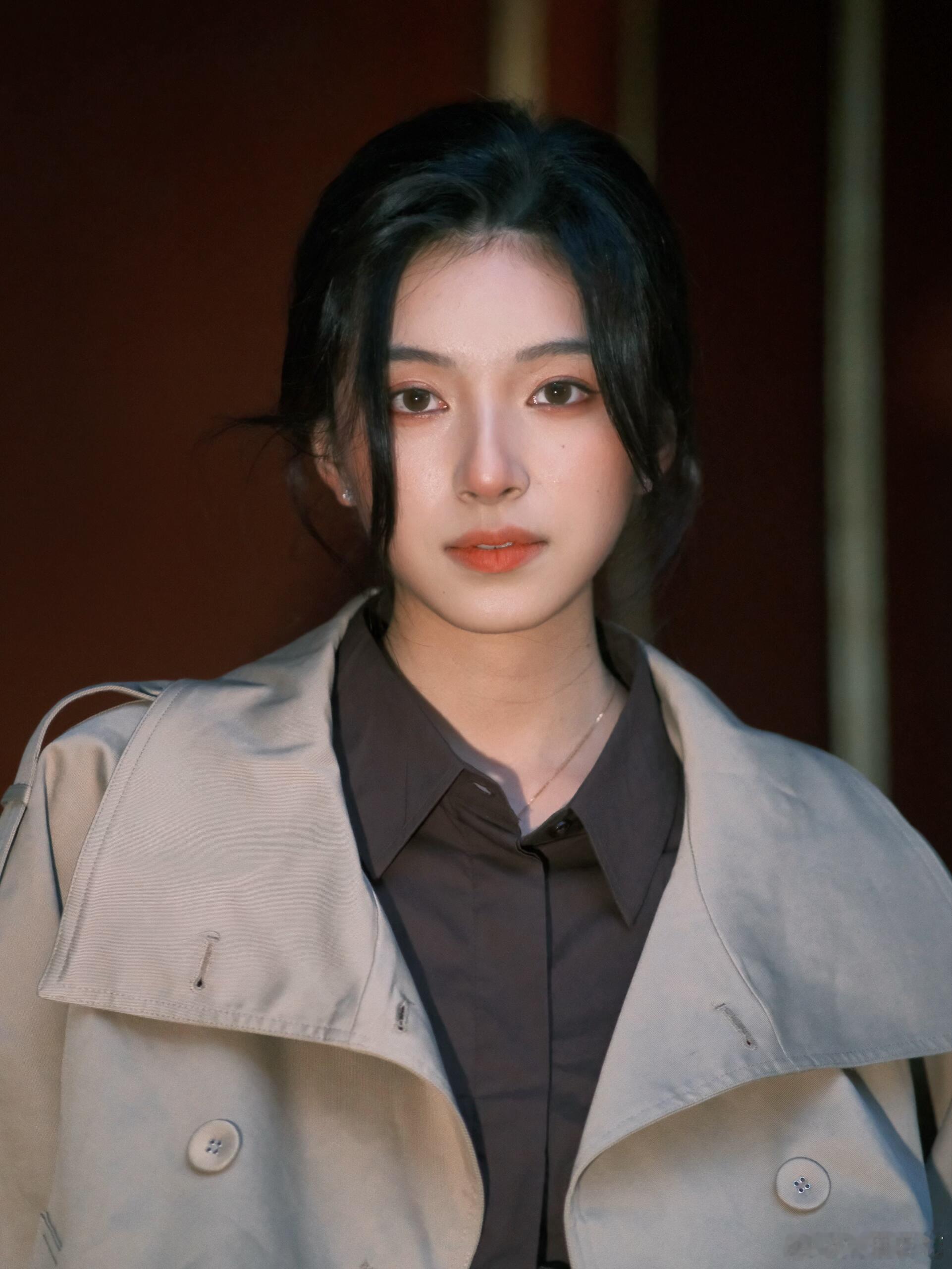 乐远cp[超话] 小远真的好美啊好喜欢这组照片一股高级感 ​​​