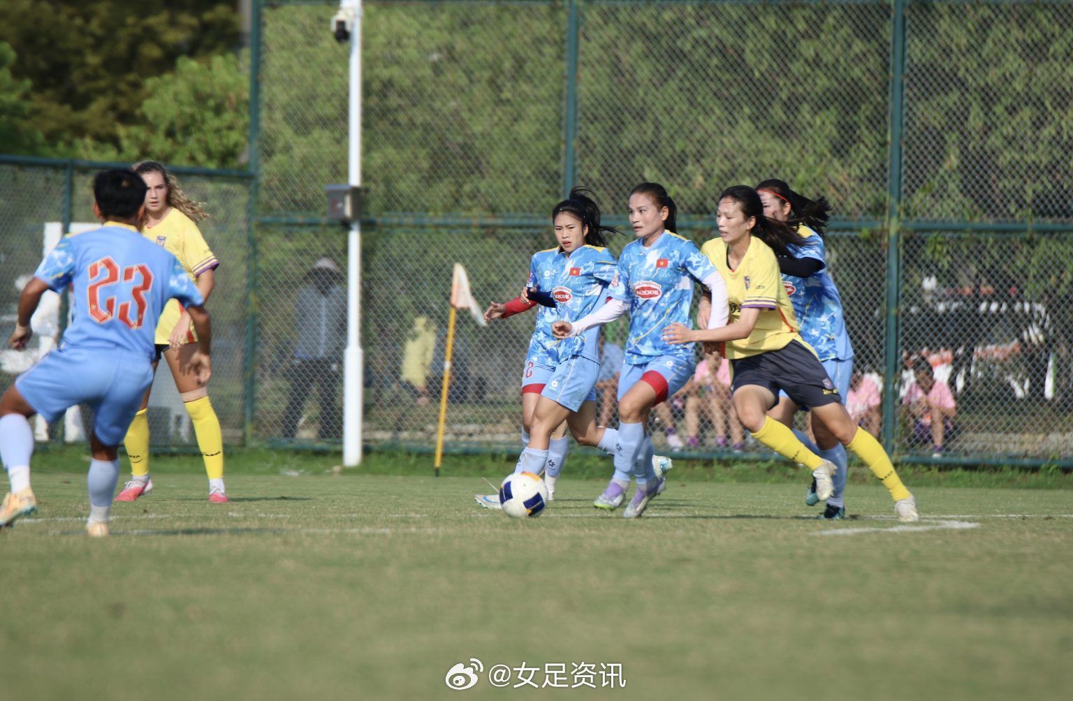 女子足球国际热身赛江苏南京女足 0-1 越南女足 ​​​