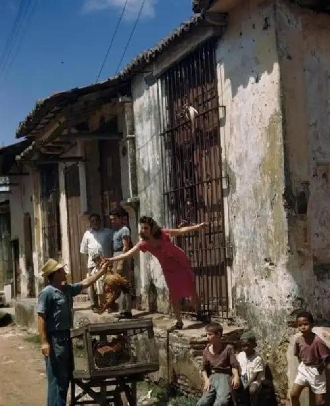 快讯！快讯！。
 
古巴政府突然宣布了以蔗糖抵偿部分欠款的安排，据公开报道，这是