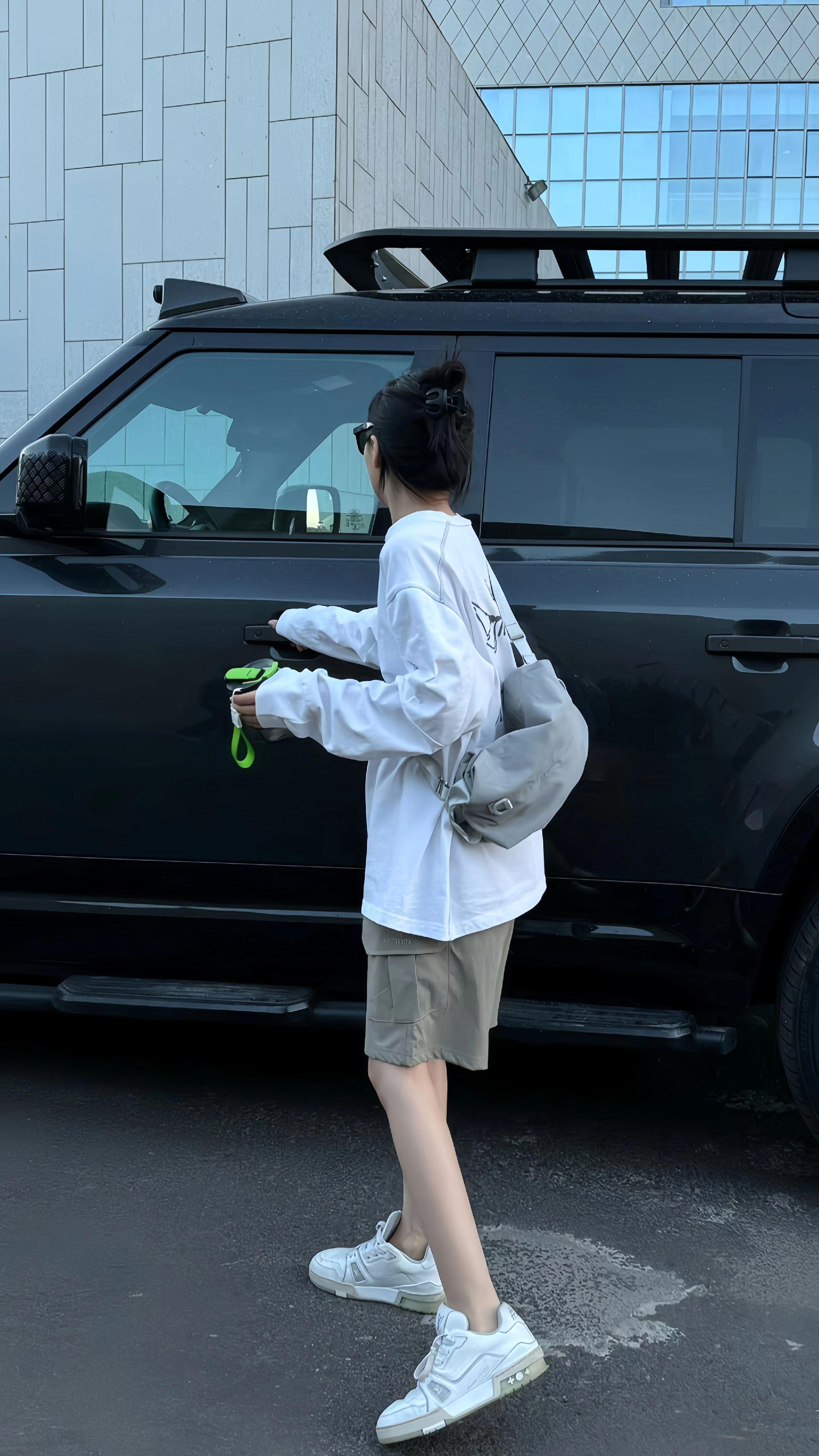 简约耐看穿搭是我的强项。