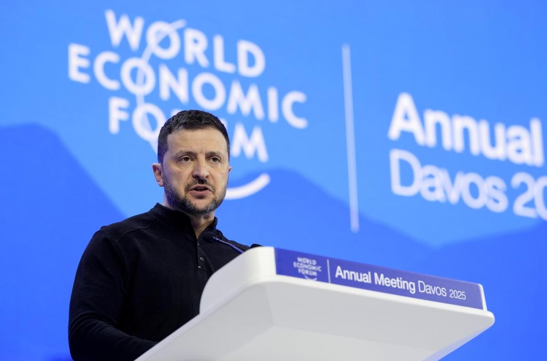 泽连斯基是不是得了臆想症，居然在达沃斯论坛上说乌克兰能保卫格陵兰岛的梦话！
现在