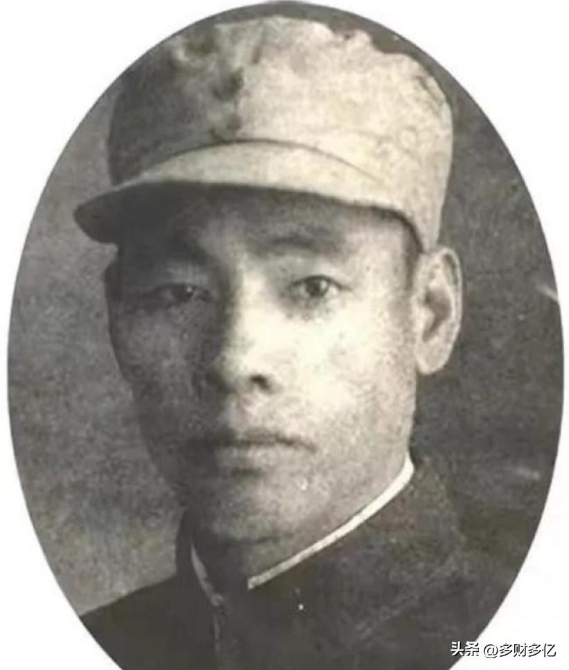 1941年，八路军侦查员刘锡坤执行任务时，晚上住在一个地主婆家，地主的儿媳让出了