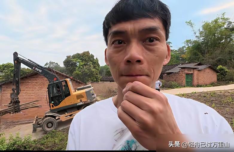 高考钉子户唐尚珺，终究还是哭了，他说他10年以来只流过三次泪，一次是2016年他