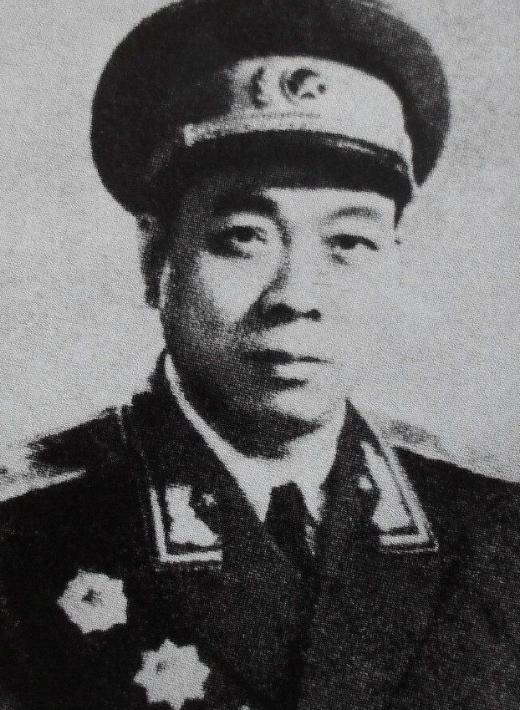 1979年，前敌的总指挥吴忠被免职，许世友：南集团部队仍由你指挥
 
谁都没想到