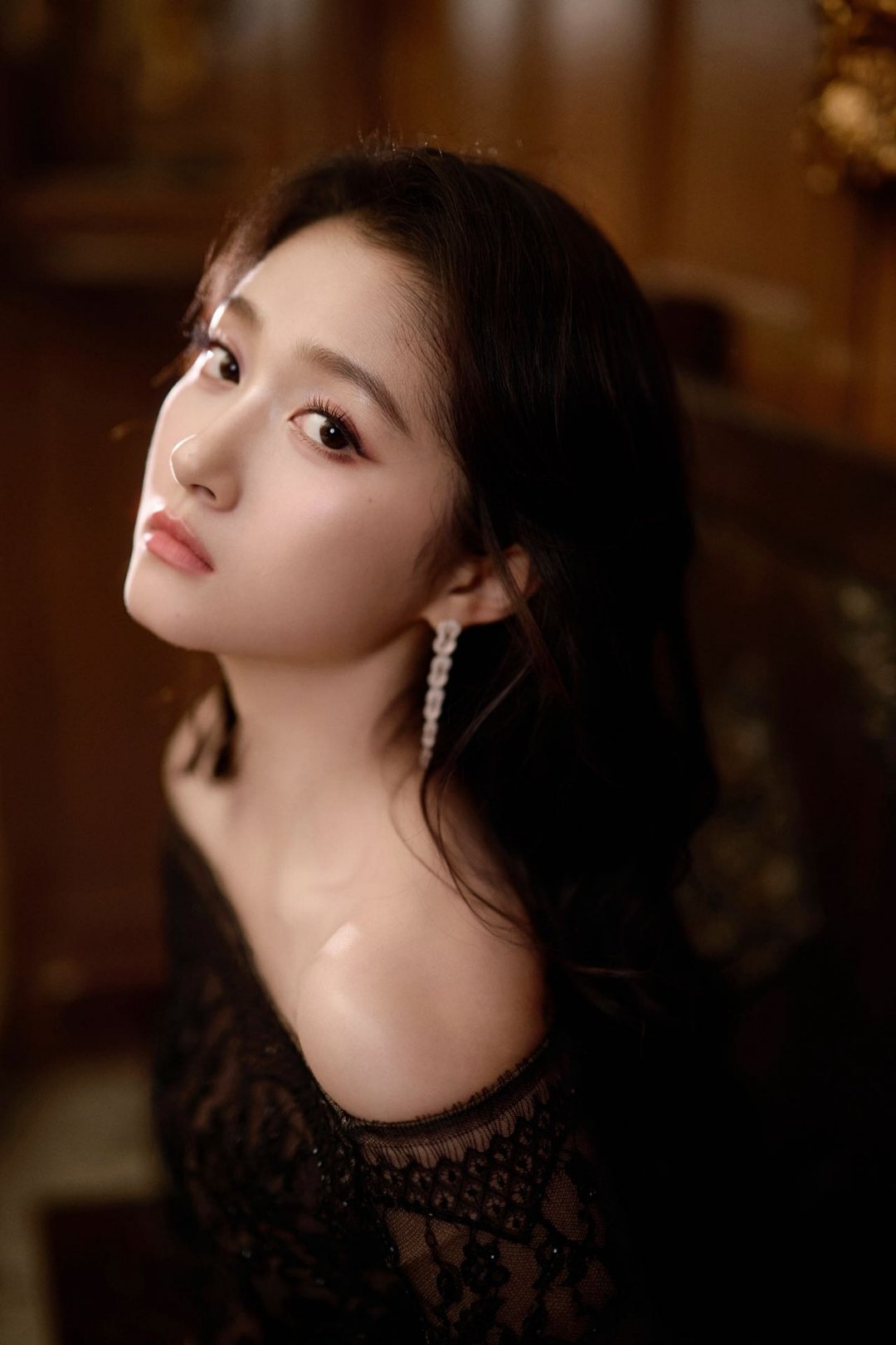 关晓彤50套高定关晓彤跨年穿George Hobeika2025秋冬高定，拿下2