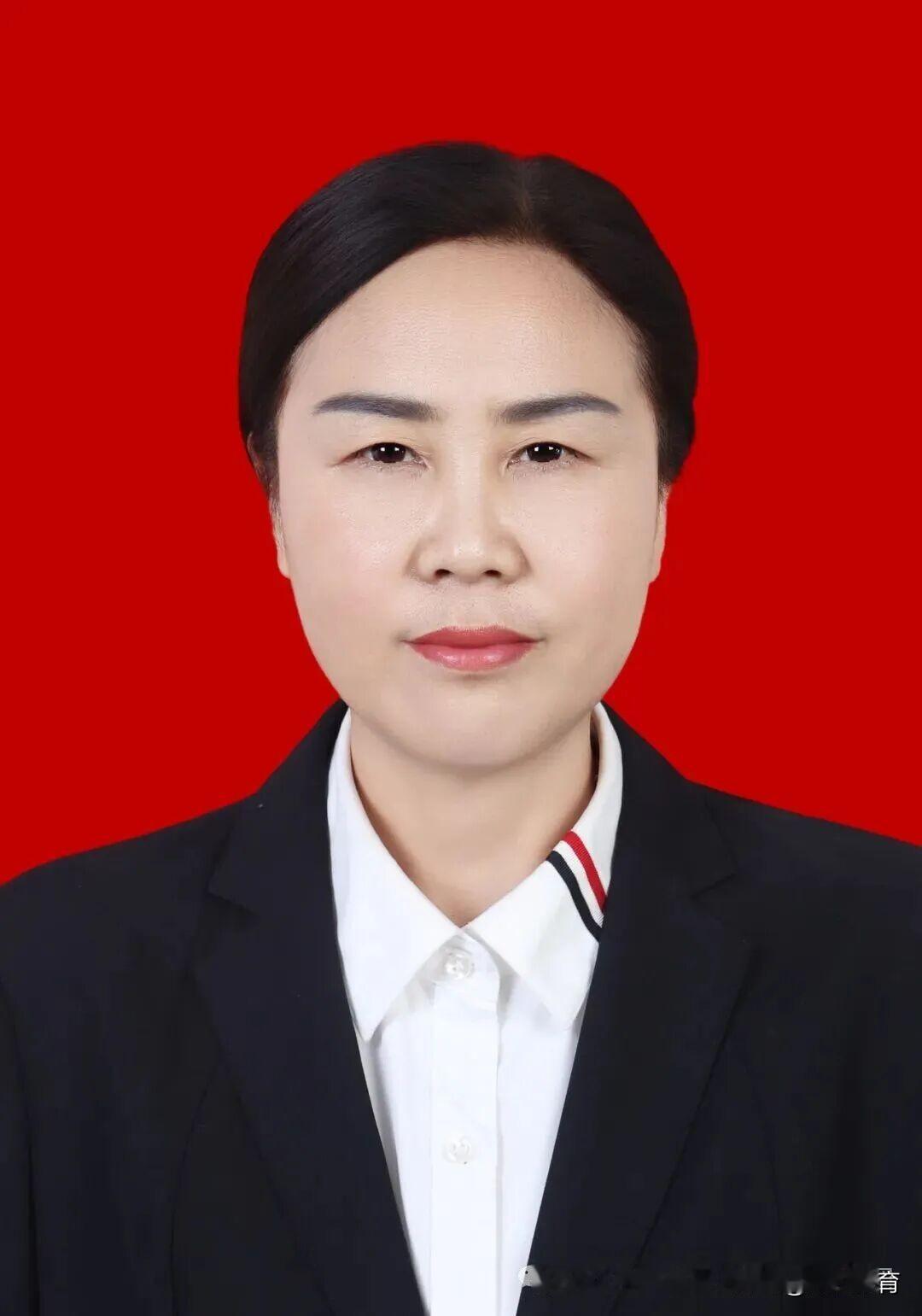 城固县考院教育集团王莉，1975年8月生，小学高级教师，从事教学工作29年，城固