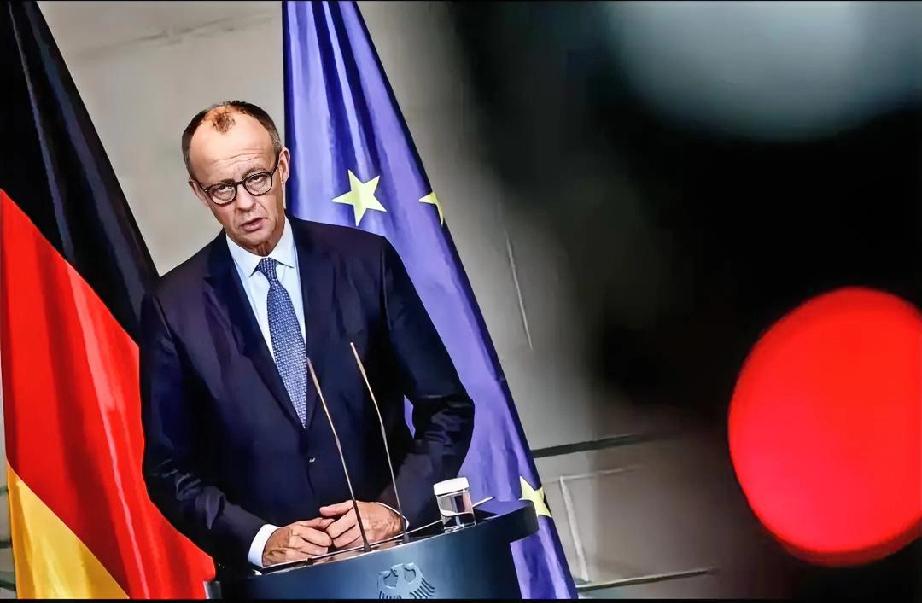 快讯!
彻底决裂！

德国总理默茨近日公开表示，绝不会允许由中方生产的组件进入德