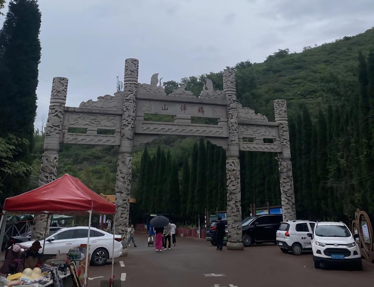邹平鹤伴山，给全国好多景区上了一课！

俺说句实在的，景区那摆渡车真该好好说道说