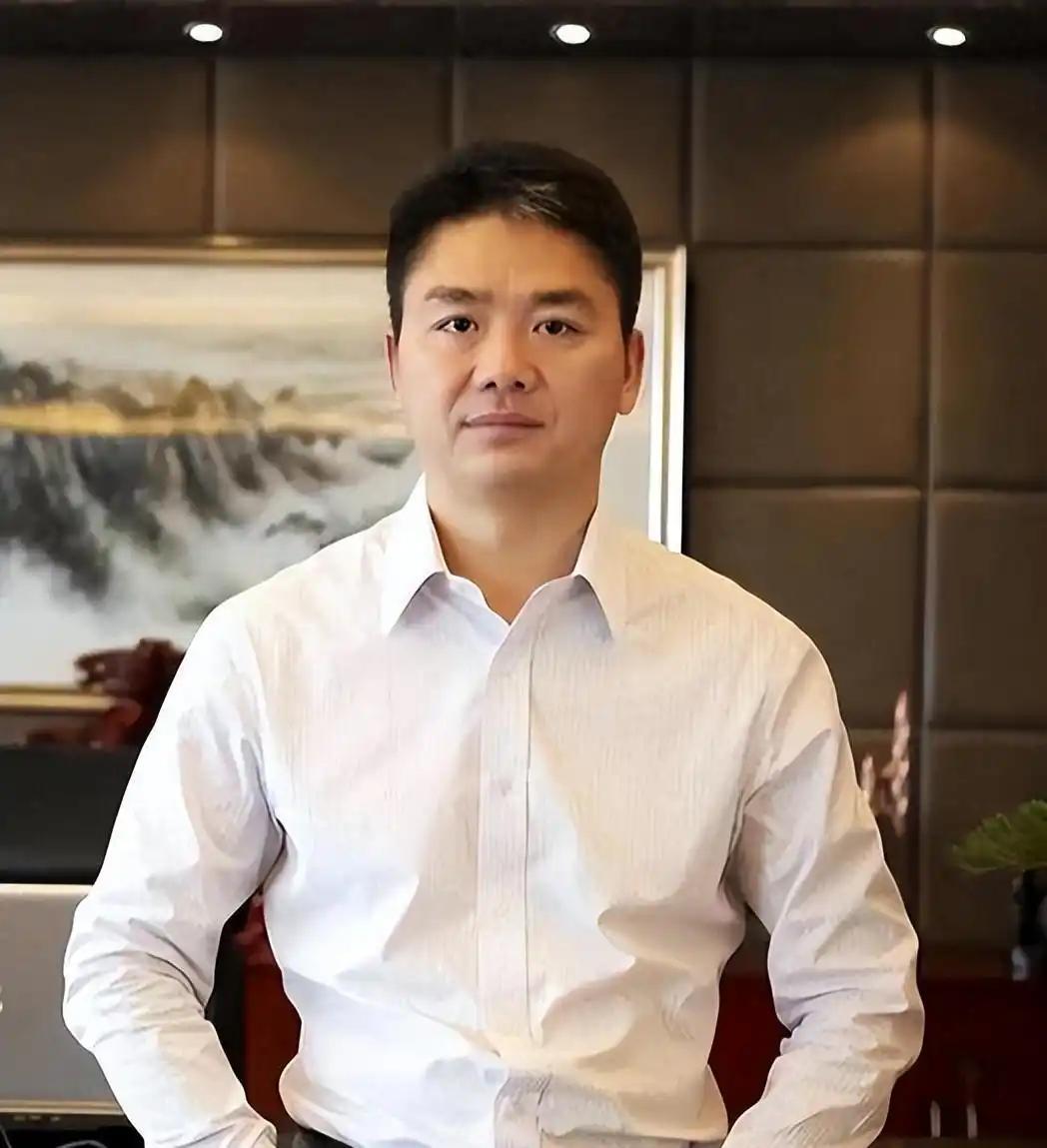 果然还是男人更懂男人！
我问我爸，刘强东钱都花不完，为啥突然砸50亿做游艇？
 