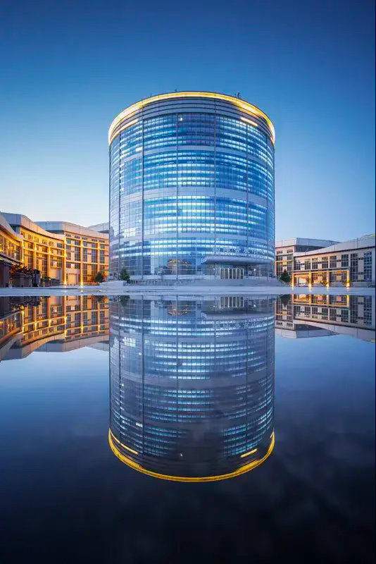 明天可能上涨的板块。一、商业航天板块，明天长征十号乙首飞，这是该板块的起飞的原因