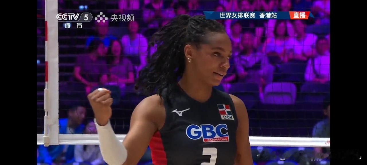 中国女排挑战多米尼加女排，像极了那个谁


22:25，中国女排丢掉首局，看得出