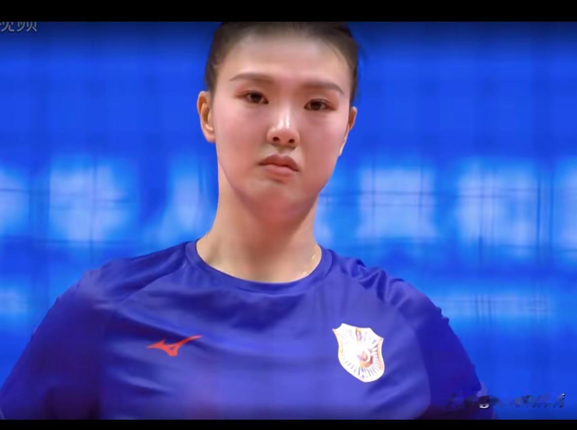 全运会江苏女排3:0轻取福建女排，昂首进入决赛。三局比分是25:14，25:13