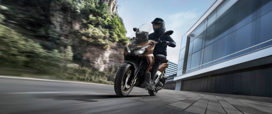 车市热门[超话] 日前，Honda在印尼市场正式推出2026款ADV160，这款