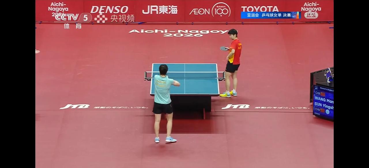 孙颖莎1:3输给了泰国选手。整场比赛看下来还是状态不是太佳。失误球特别的多。这样