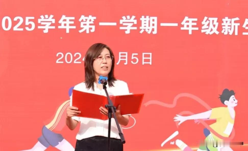 晋中市办的师专附换上了正高职称的许慧校长，今上午她对孩子们提出五点希望：希望他们