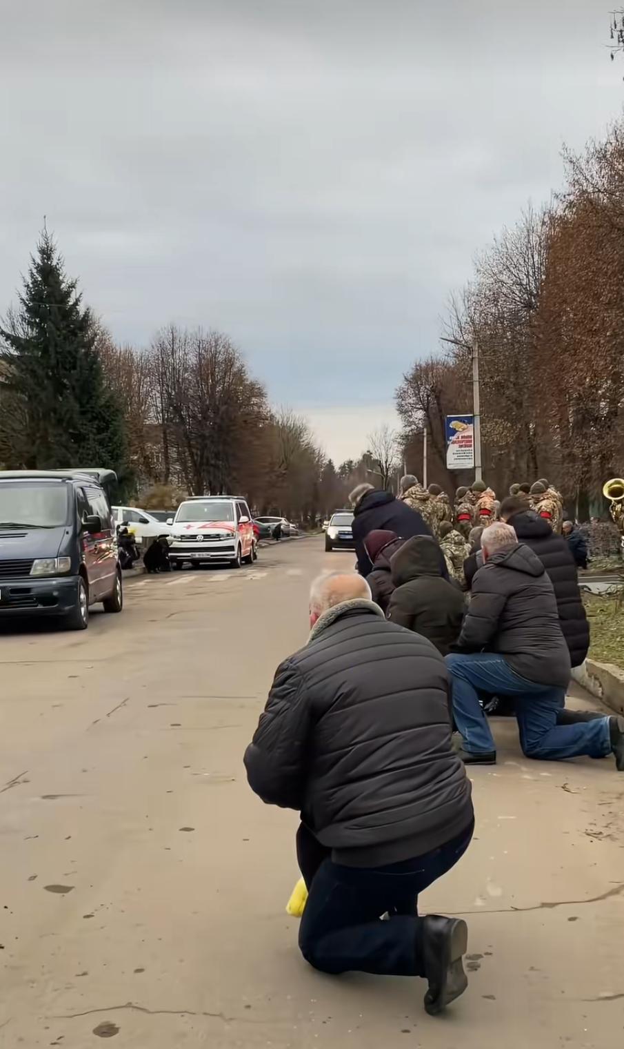 每一个为国家民族抗击侵略的战士都值得铭记与尊敬。