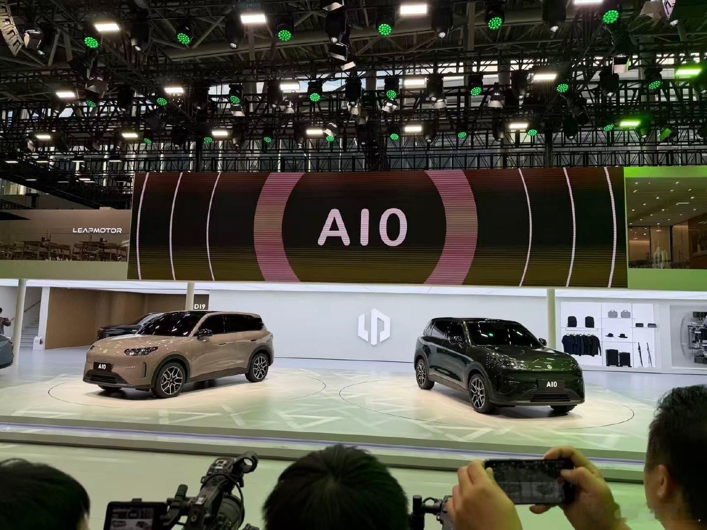 零跑A10这个车后续看点挺多的。 