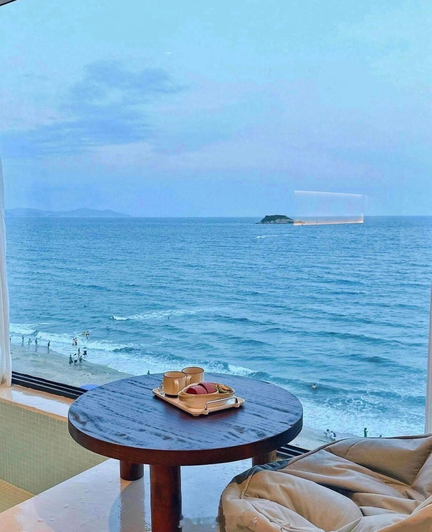 台州临海怎么形容这里的美呢就像是一个一直行走的旅人，终于想把脚步停下来了的那种感