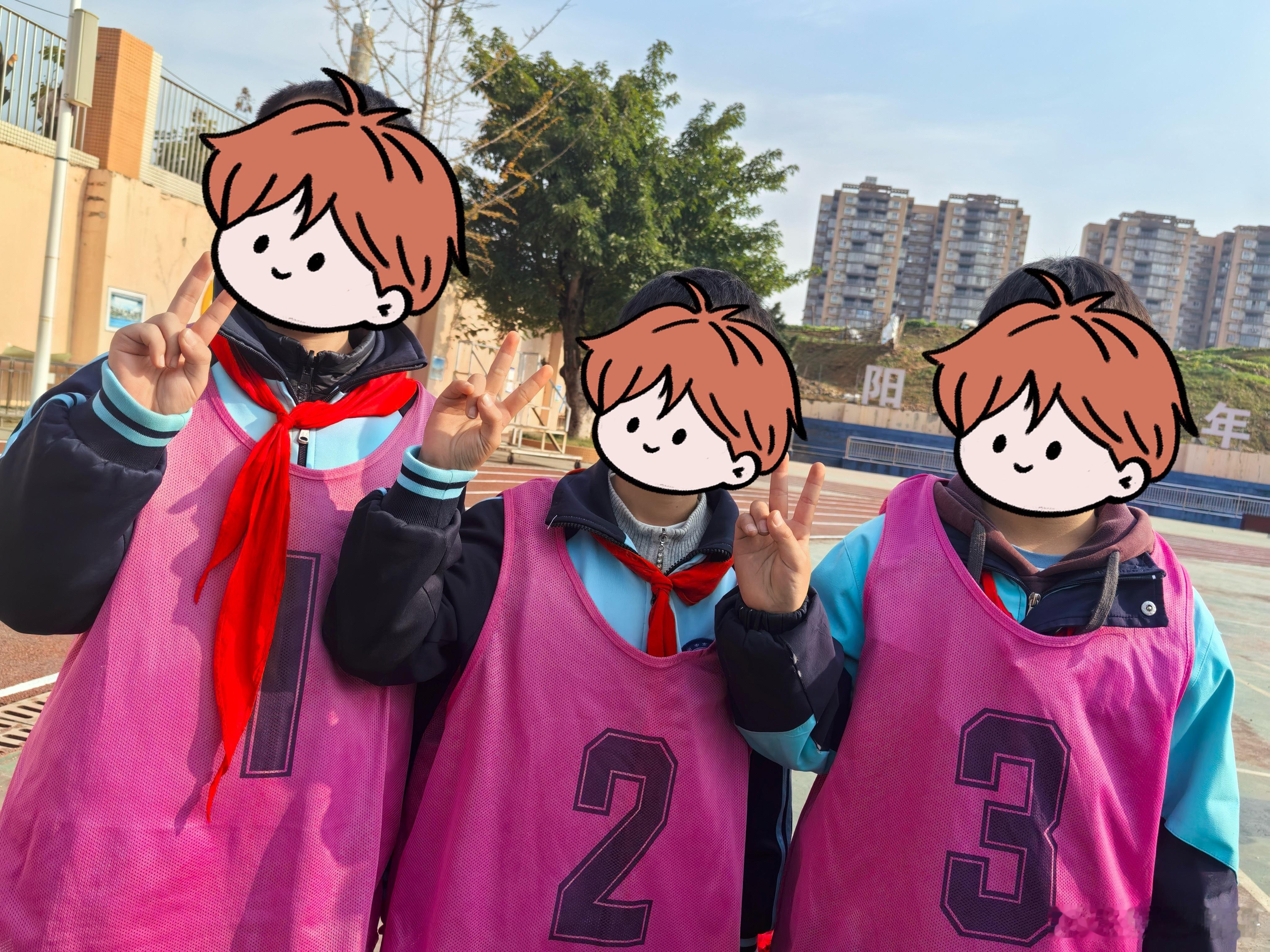 运动会后遗症暴击！浑身酸痛起床磨磨唧唧还坚持英语早读打卡10分钟～ （我叫他晚上