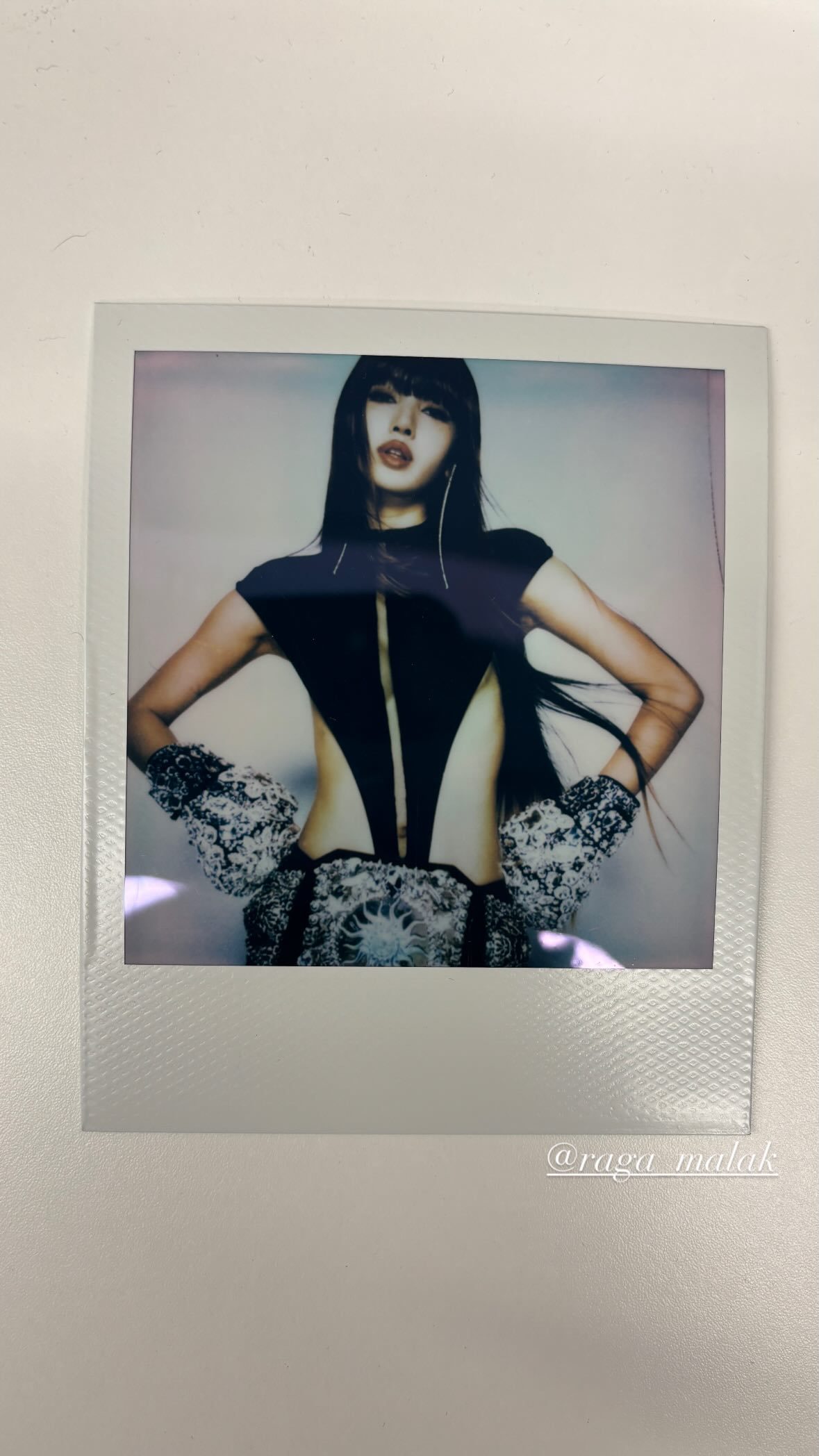 LISA[超话]  ❤️‍🔥 LISA新单曲SaWaDiKa 260908 r