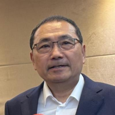 新北市长侯友宜4月1日就国民党主席郑丽文受邀访陆一事表态称，“‘中华民国’是我们