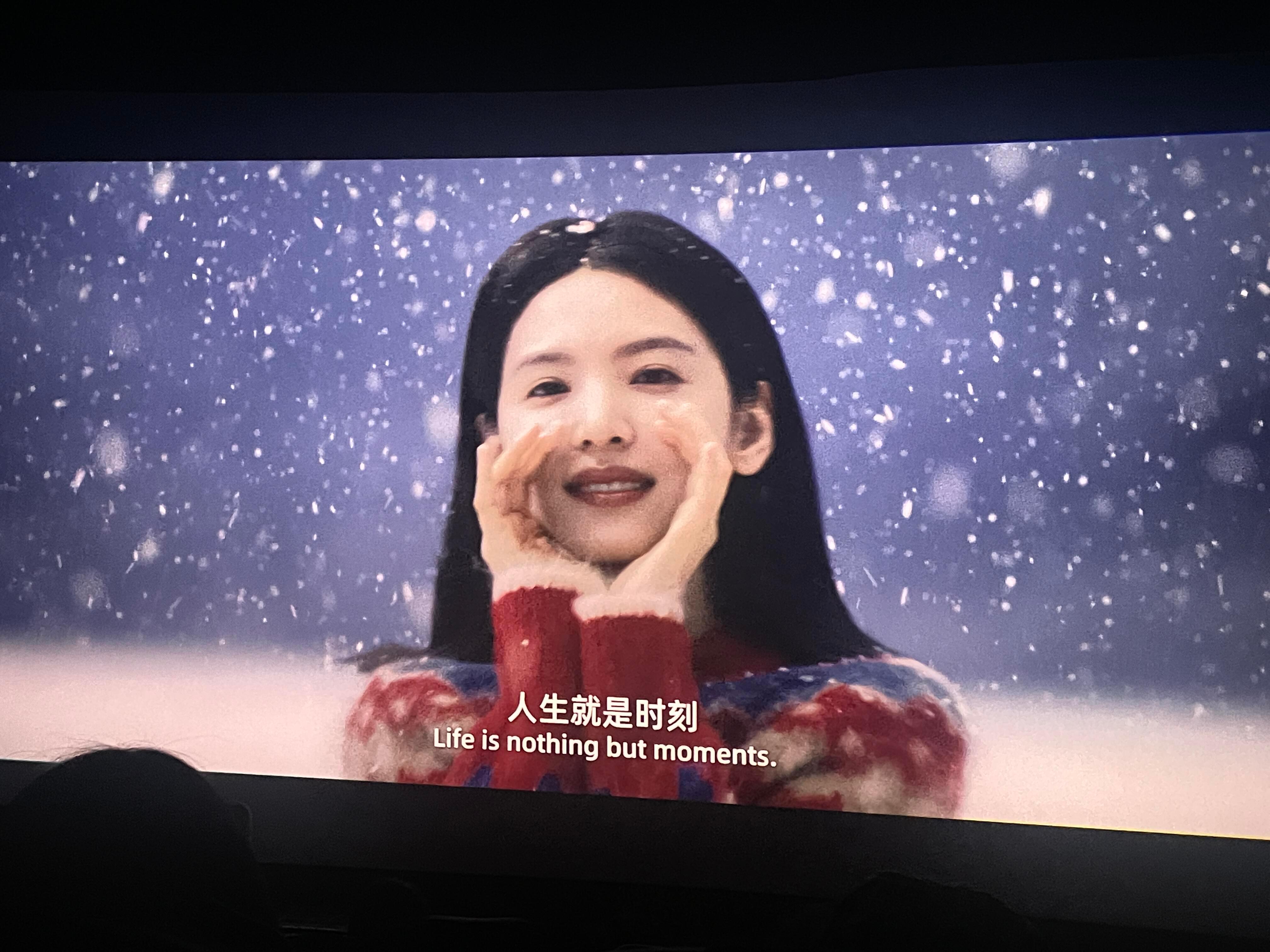 章若楠演技高凡与汪美丽长达二十年的友情，从年少时的相识，到奔赴他乡打拼，把女性友