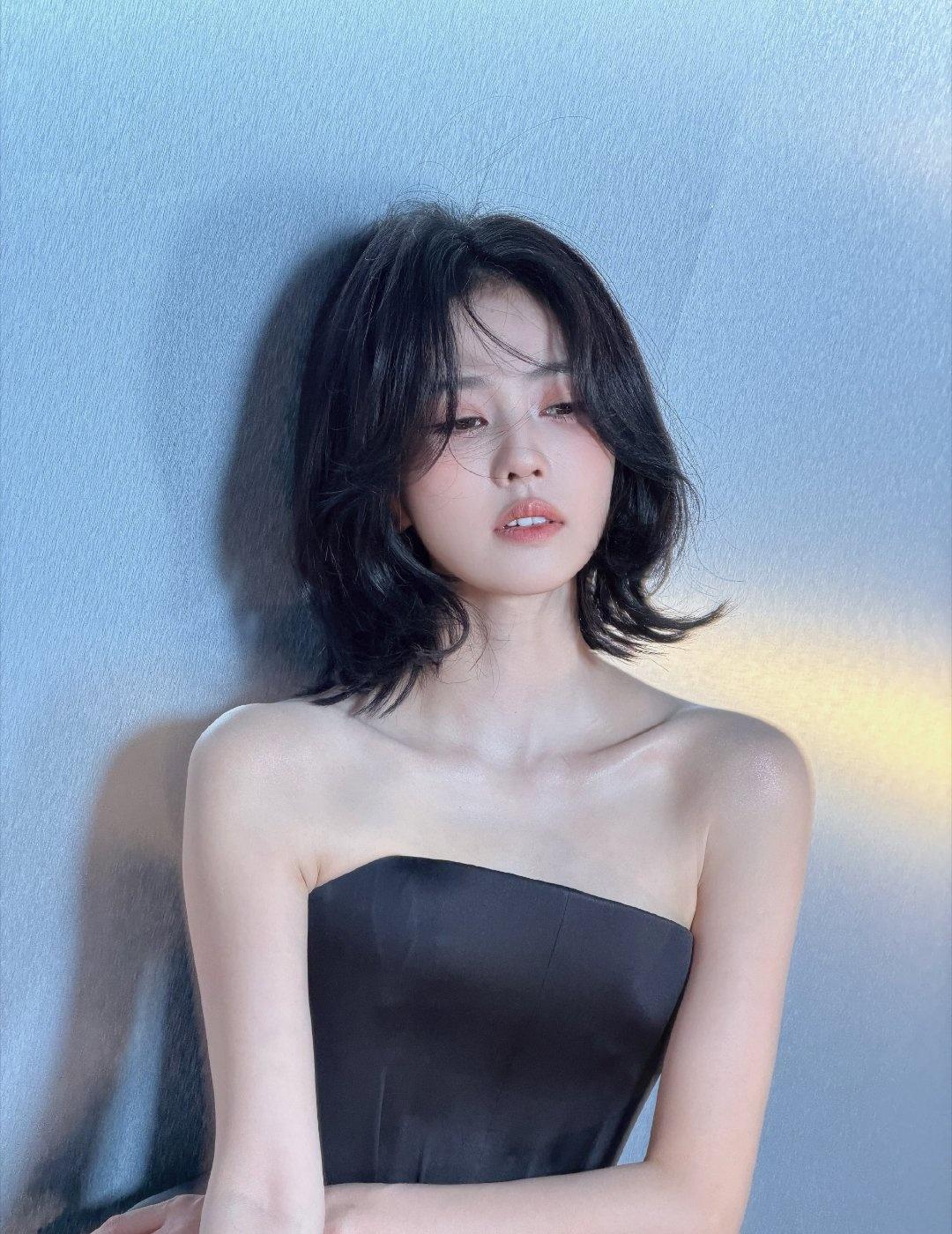 “美是一种内心的感觉，并反映在你的眼睛里𝓸𝓊𝒻𝓮𝓮𝓁 𝒾𝓃𝓈?