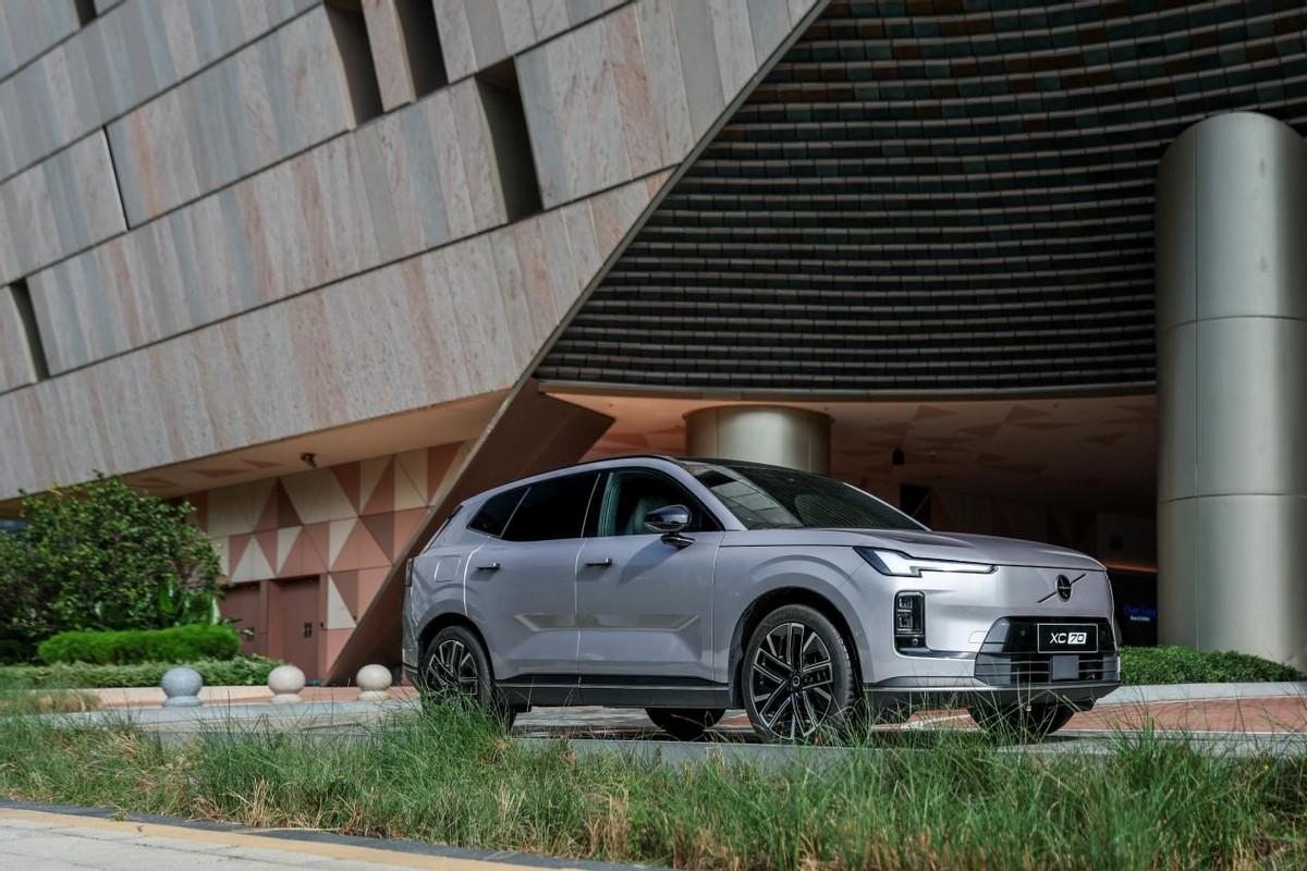 别人还没准备好，沃尔沃已经开始在1月就加速了！
纵观整个豪华品牌，沃尔沃绝对算是