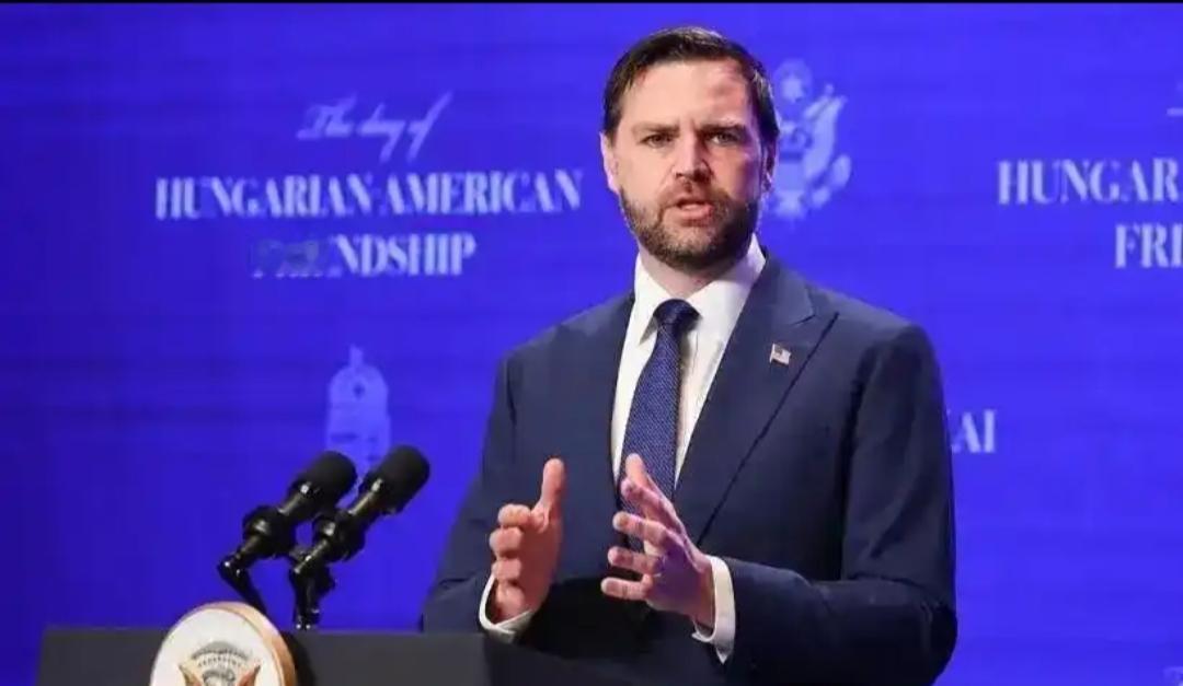 白宫玩得究竟是大逃杀还是大清洗啊？
         2026年刚进入4月，懂王