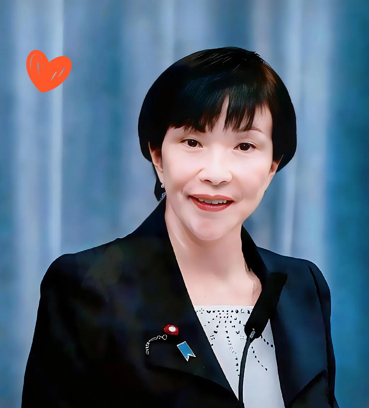 我的天呐
日本又传来新消息了

高盛最新扔出的研究报告，又给日本财政风险敲了记实