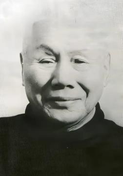 1949年，叶剑英去华南当官，临行前毛主席特意交代：“你到广东后一定要找到一个人