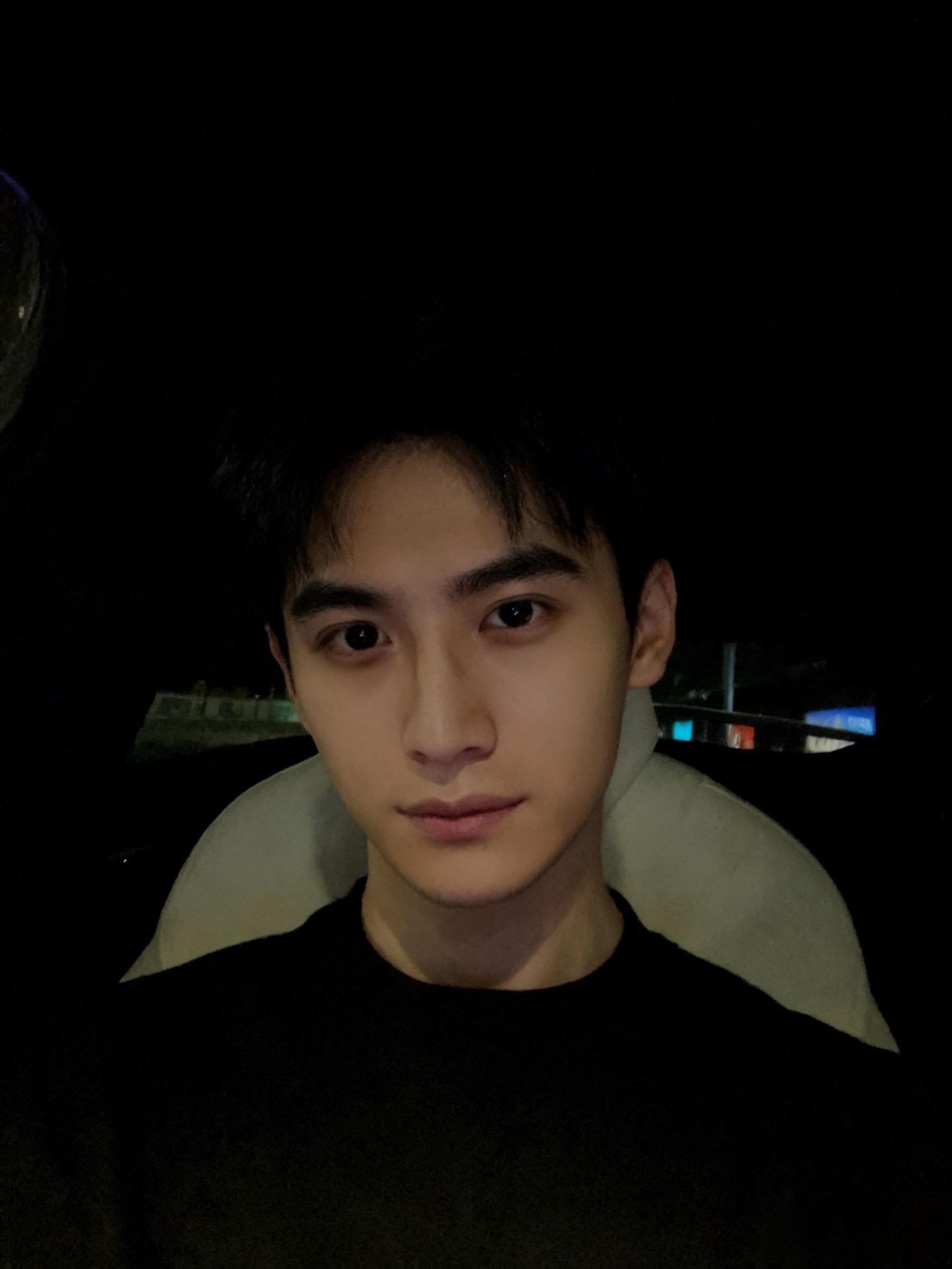 我们老鼠人买代步车就是喜欢买特斯拉。