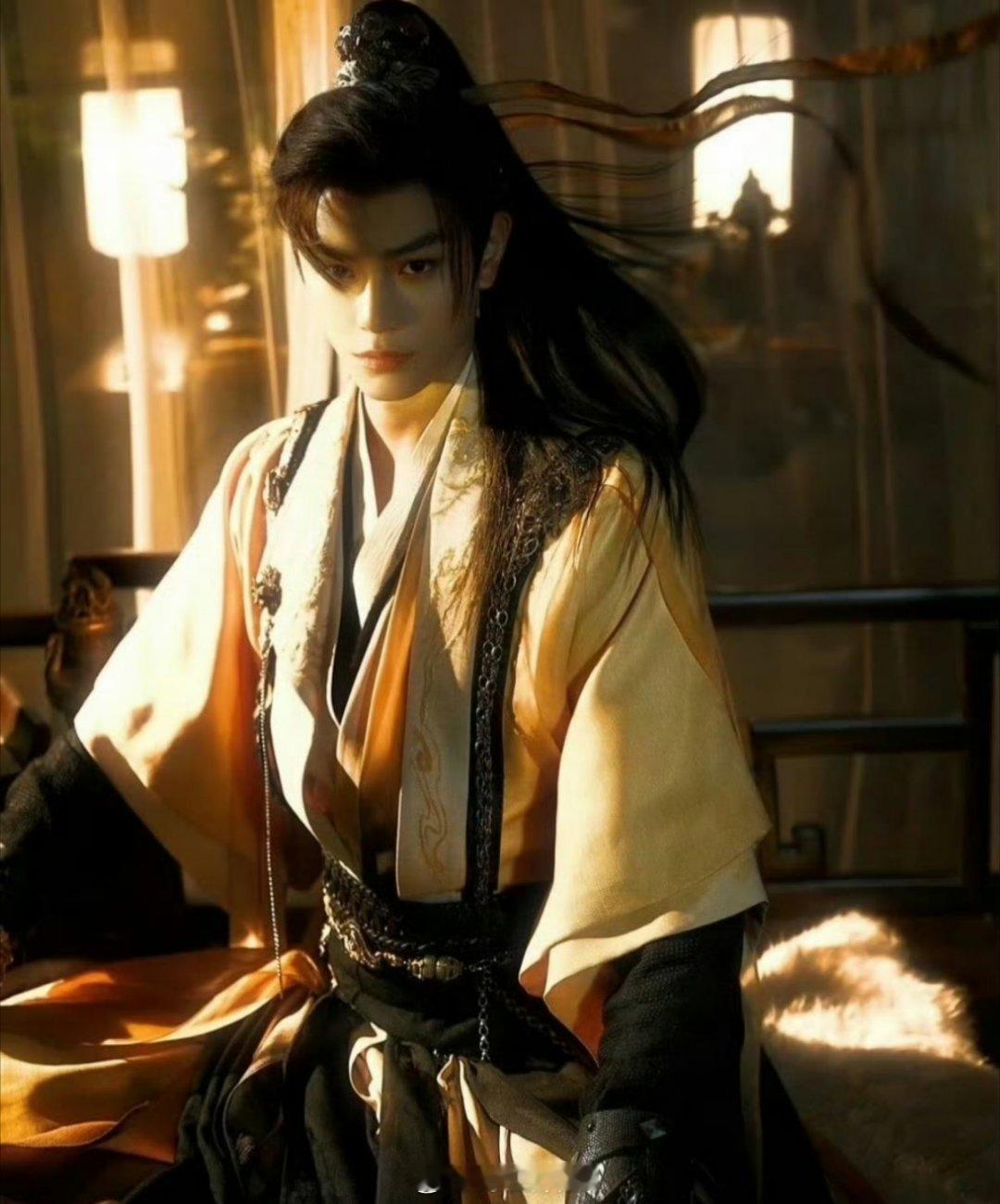 有网友提问檀健次主演的相柳跟丁禹兮主演的慕子期，谁的热度相较而言会更高一点呢？ 