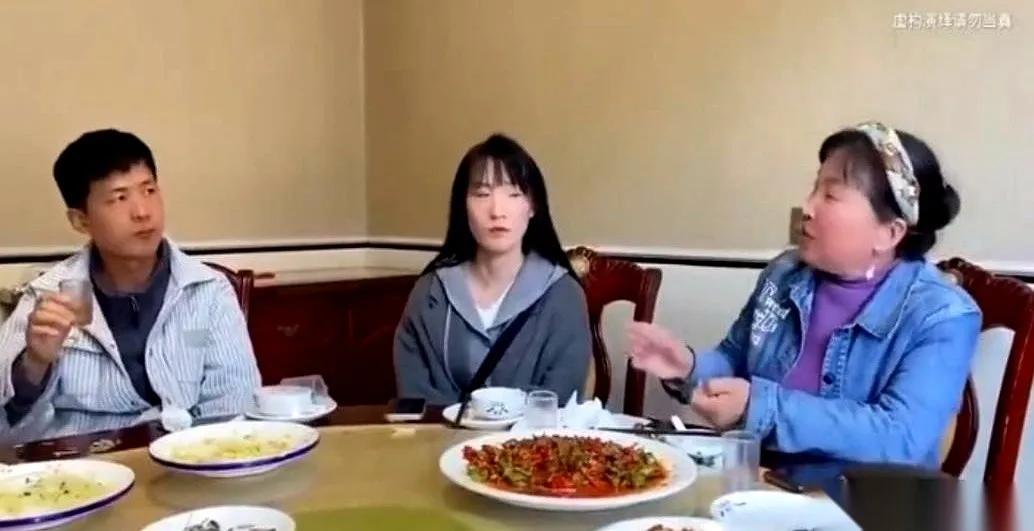 脸都不要了
今年我在老家县城饭店吃饭，无意听见一对谈婚论嫁的年轻男女吵起来。
