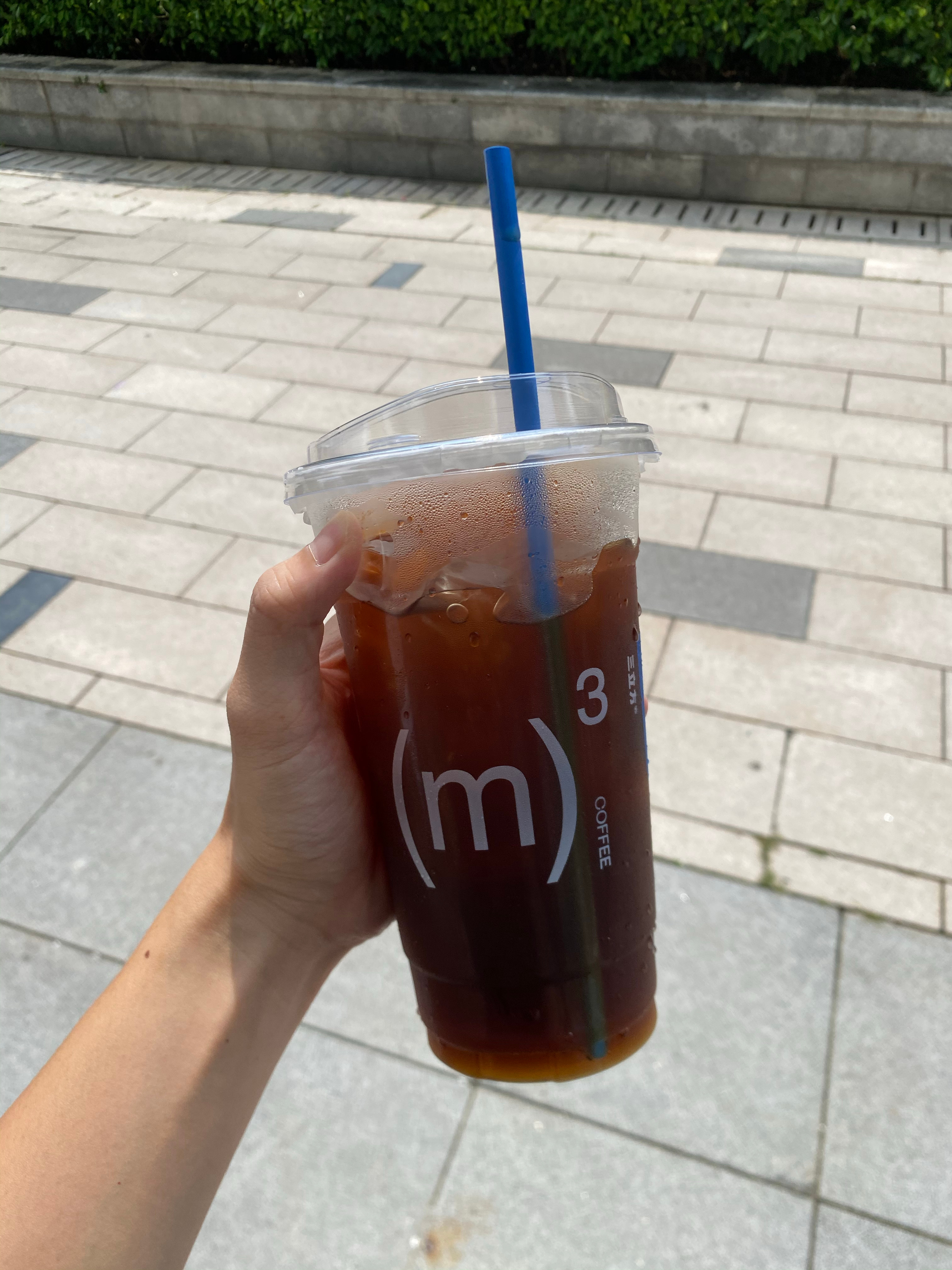 今天喝超大杯美式[doge] ​​​