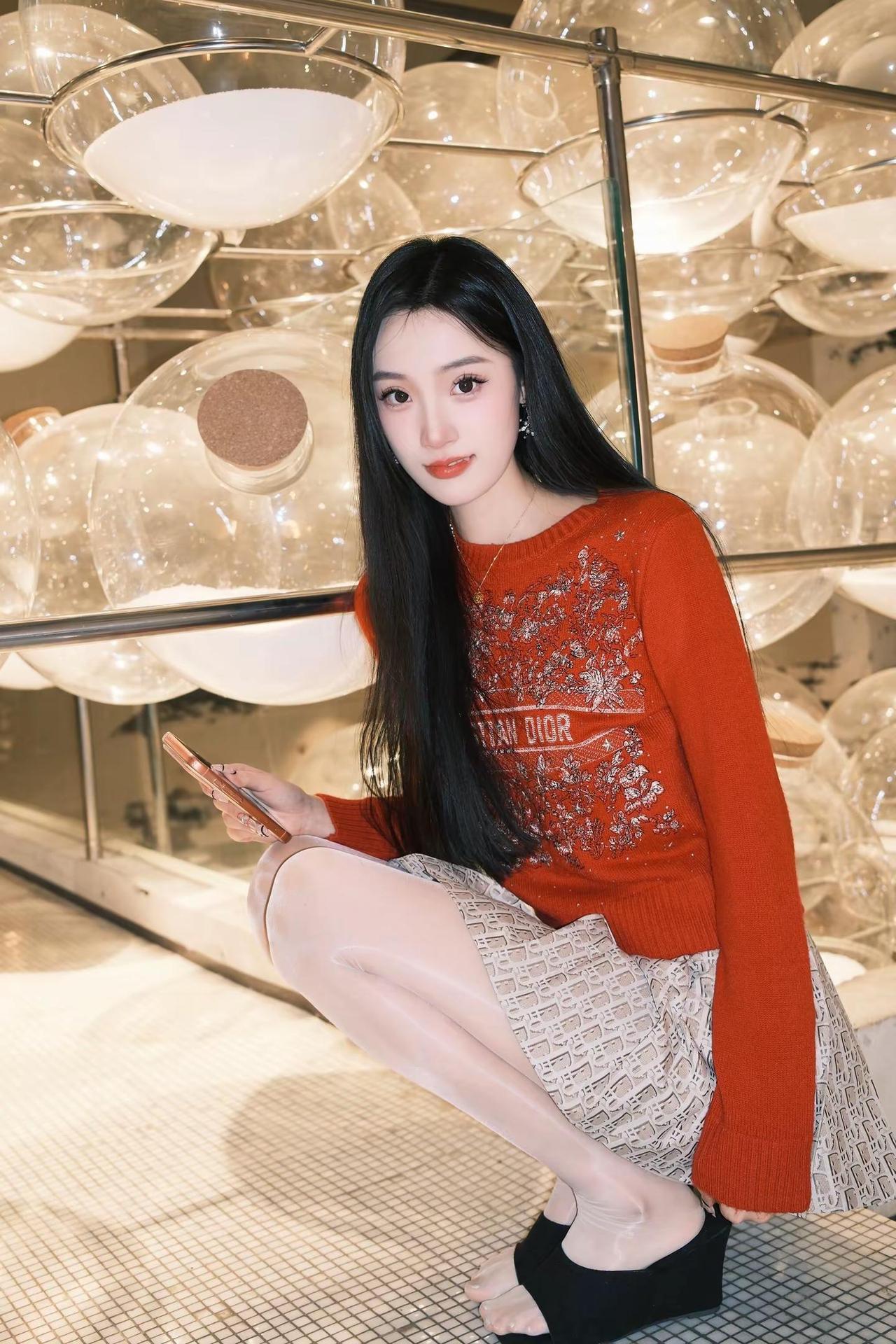 “又到湿湿的天气”陪我听完这首彩铃歌曲彩铃陈一豪Clear王以太 穿搭