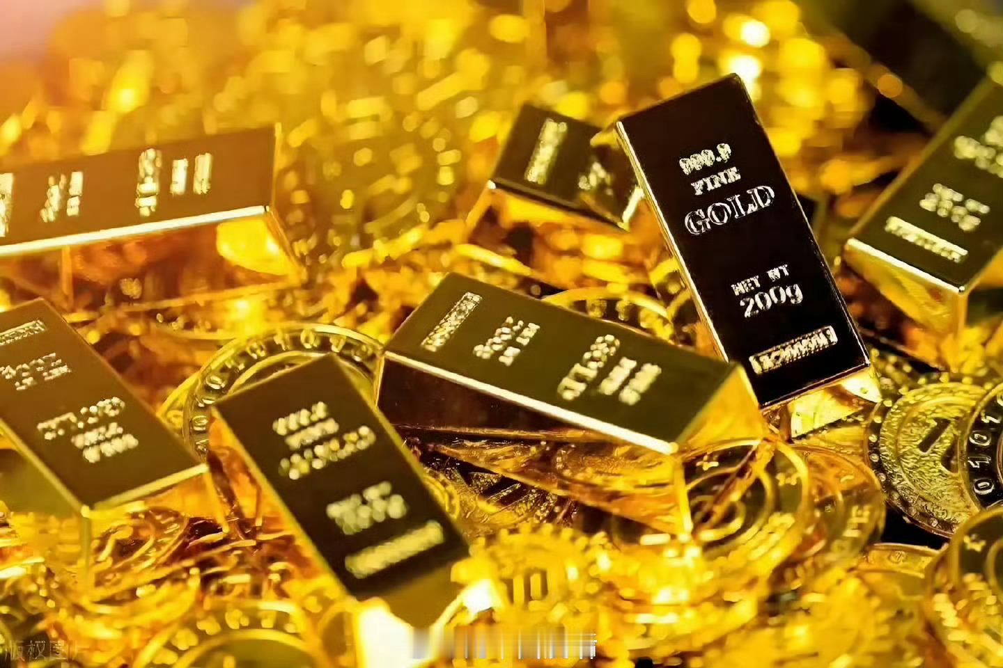 金价暴跌有人一夜亏47万热点观点 近期黄金市场大涨大跌，剧烈波动引发了广泛关注。