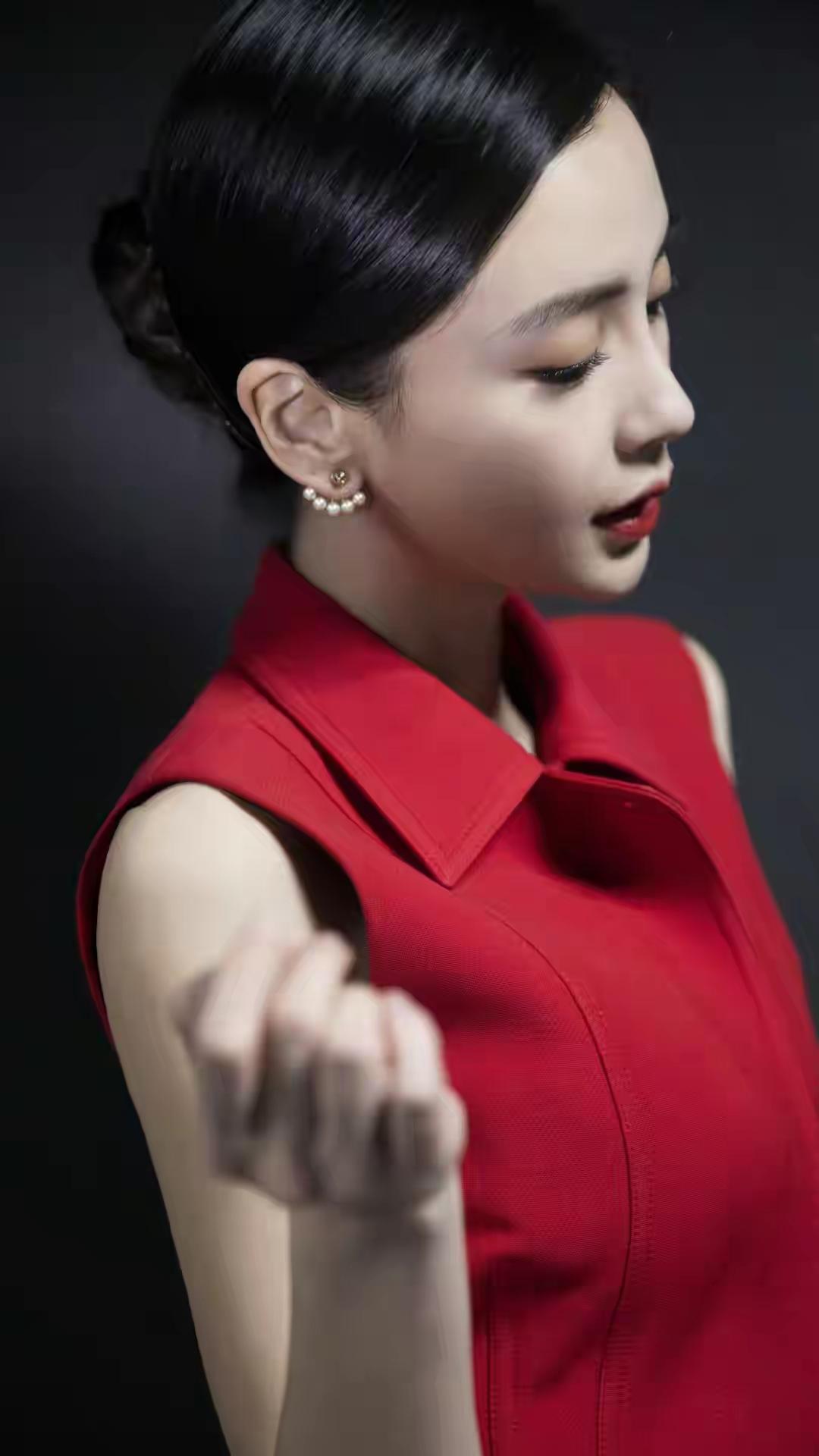 杨颖你觉得孩子的压岁钱应该怎么用