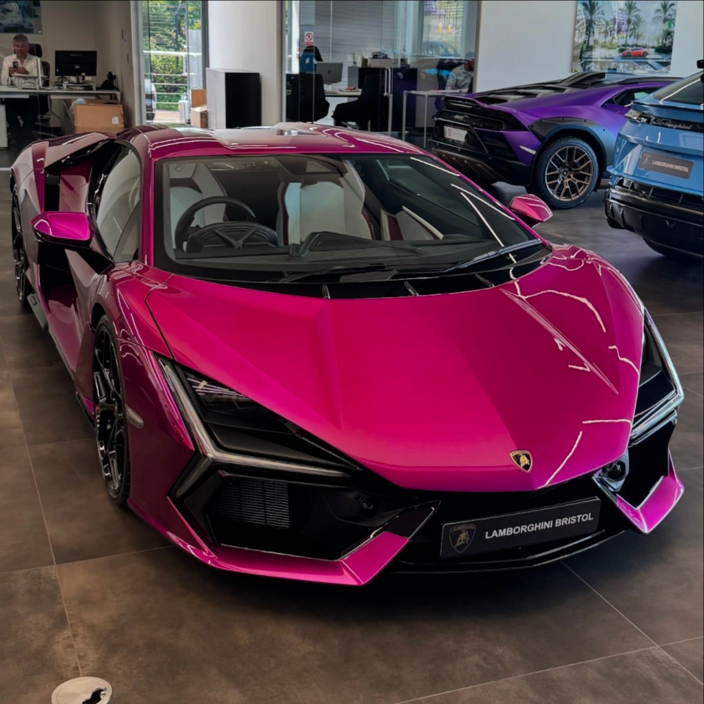 英格兰 Lamborghini Revuelto.Color : Viola B