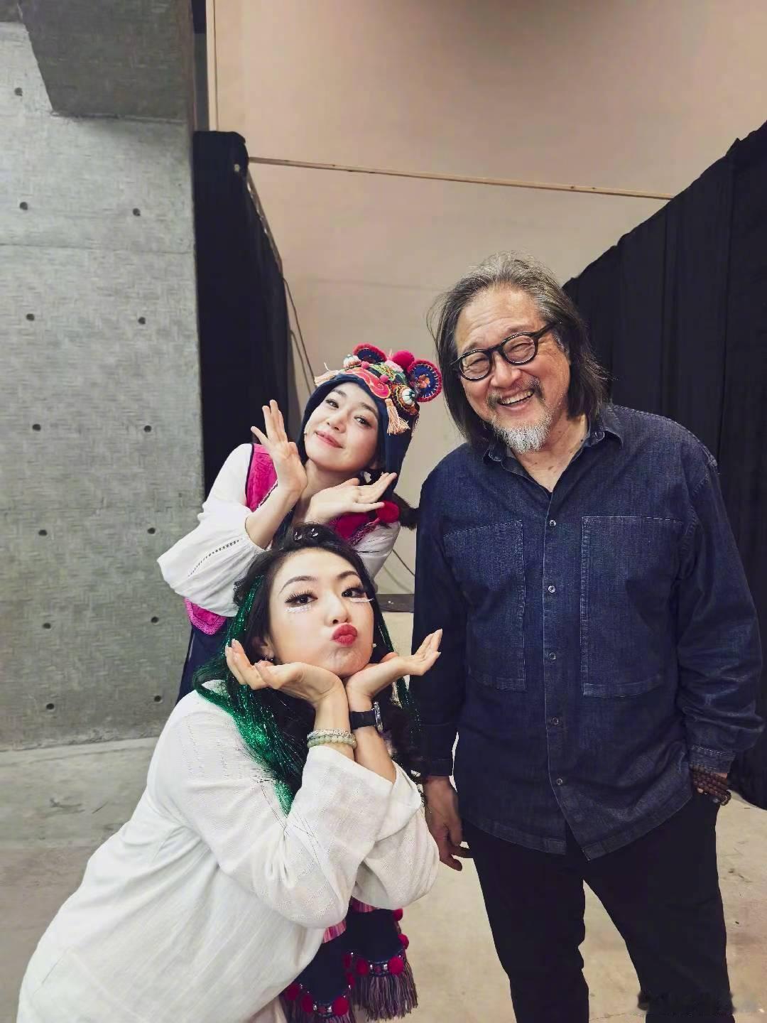 陈妍希乌镇快乐碎片  陈妍希乌镇小记，藏满快乐碎片，每一帧都透着“宜沉浸”的镜头