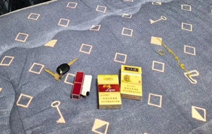 离谱至极！浙江诸暨，一名女子的钥匙丢了之后，她也没及时更换门锁，结果发现家里的东