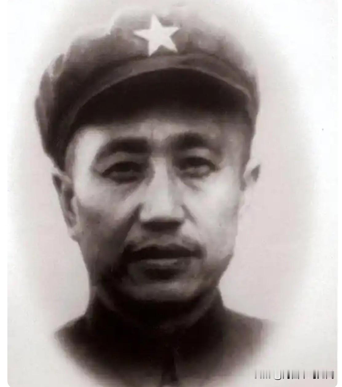 他曾任云南省省委第一书记，‌主政期间，深入基层调研覆盖全域，关心群众生活。稳定特
