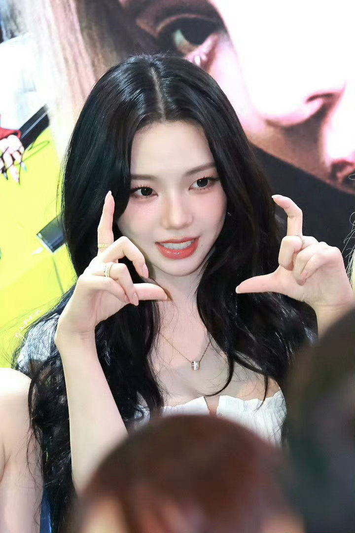 谁不想成为168小头小脸的高挑女神 