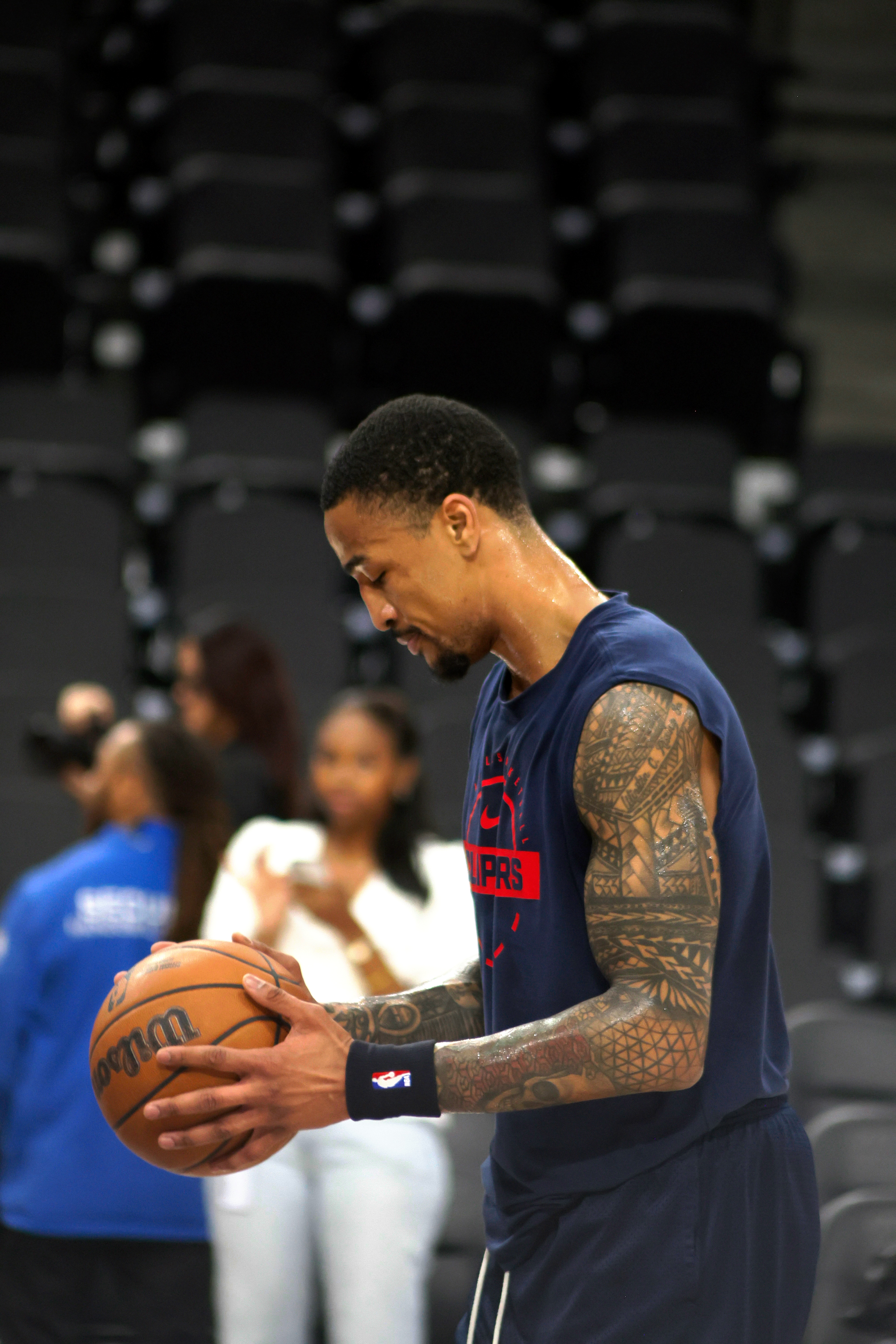 前方报道多年前还是老鹰球员的柯林斯chinahawks // 亚特兰大老鹰