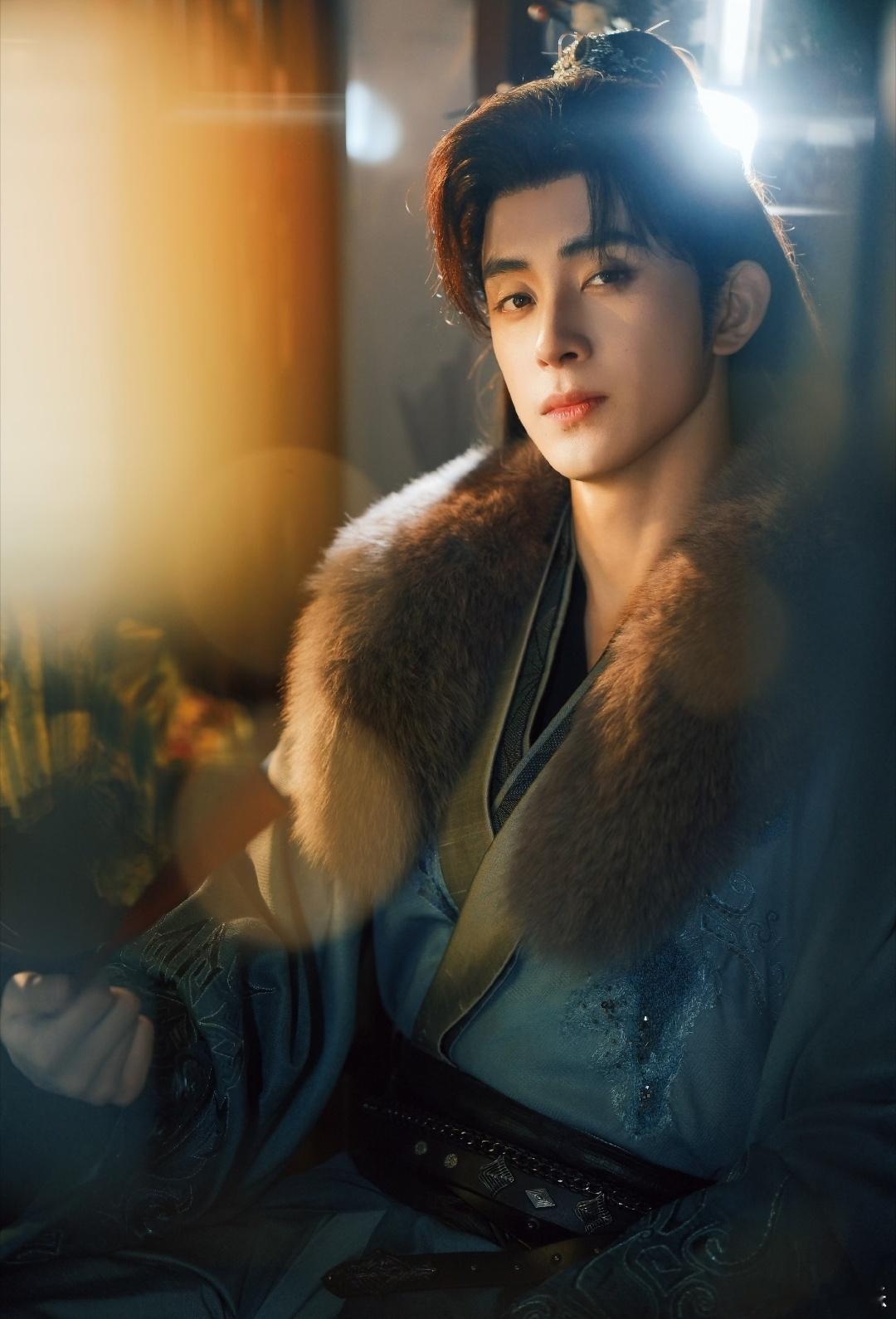 内娱男明星演意气风发手到擒来 内娱男星演少年意气风发手到擒来，张若昀《庆余年》布