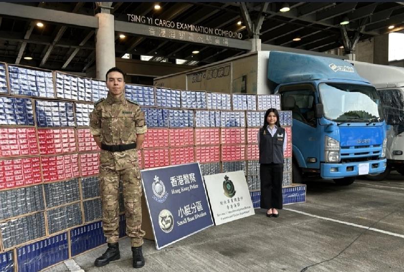 香港海关及警方于最近一星期（4月13日至20日）联合行动，打击水路快艇走私未完税